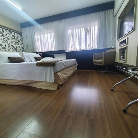 Lindo Flat Em Hotel 4 Estrelas Na Bela Vista Сан-Паулу Екстер'єр фото
